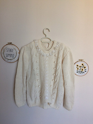 Krem renk çok tatlı vintage kazak
