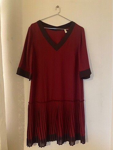 Bordo Yargıcı Elbise