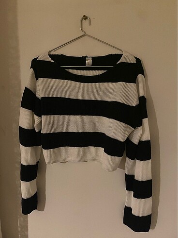 H&M çizgili crop siyah beyaz kazak