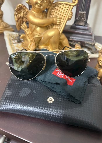 Ray Ban