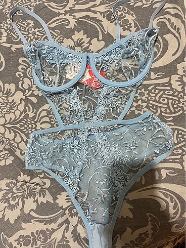 Diğer Çiçekli Bodysuit