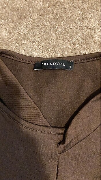 Trendyol & Milla Çıtçıtlı bluz