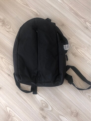 Laptop çantası