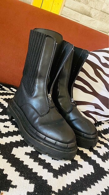 Zara Bot &postal