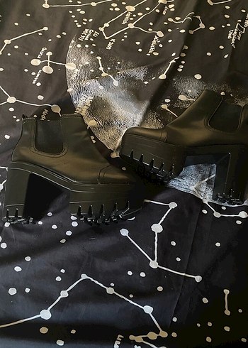 Gotik topuklu bot - Görsel 4