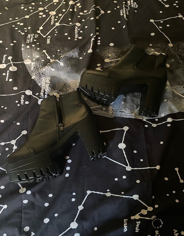 Gotik topuklu bot - Görsel 2