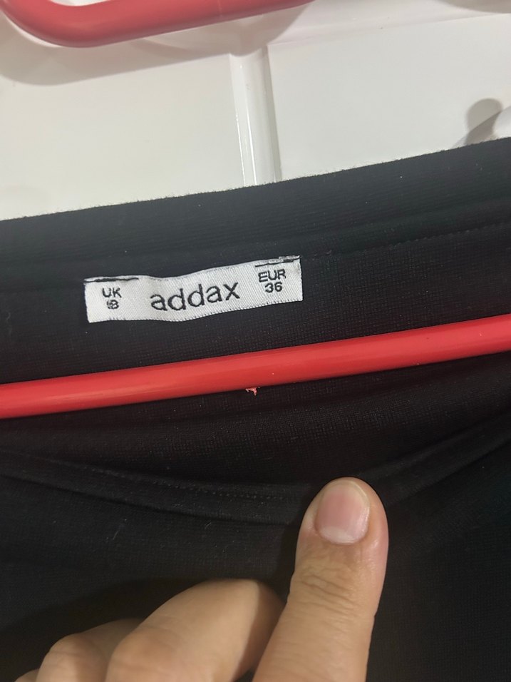 Siyah dar elbise - Görsel 3