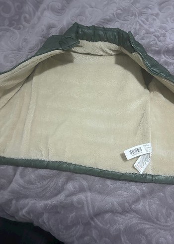 Erkek Çocuk Yeşil Yelek Yüksek Yakalı - Görsel 5