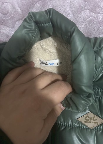 Erkek Çocuk Yeşil Yelek Yüksek Yakalı - Görsel 4