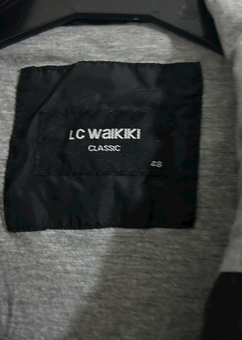 Siyah Kapüşonlu Fermuarlı Kadın Ceket - Görsel 3