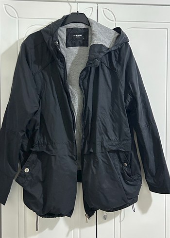 Siyah Kapüşonlu Fermuarlı Kadın Ceket - Görsel 2