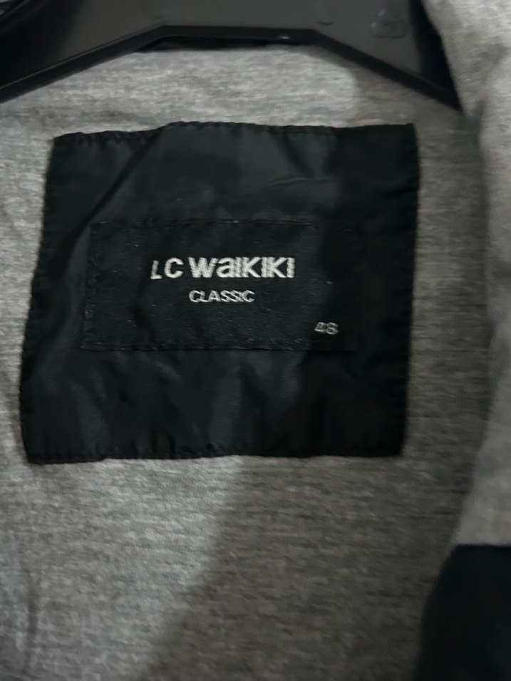 Siyah Kapüşonlu Fermuarlı Kadın Ceket - Görsel 3