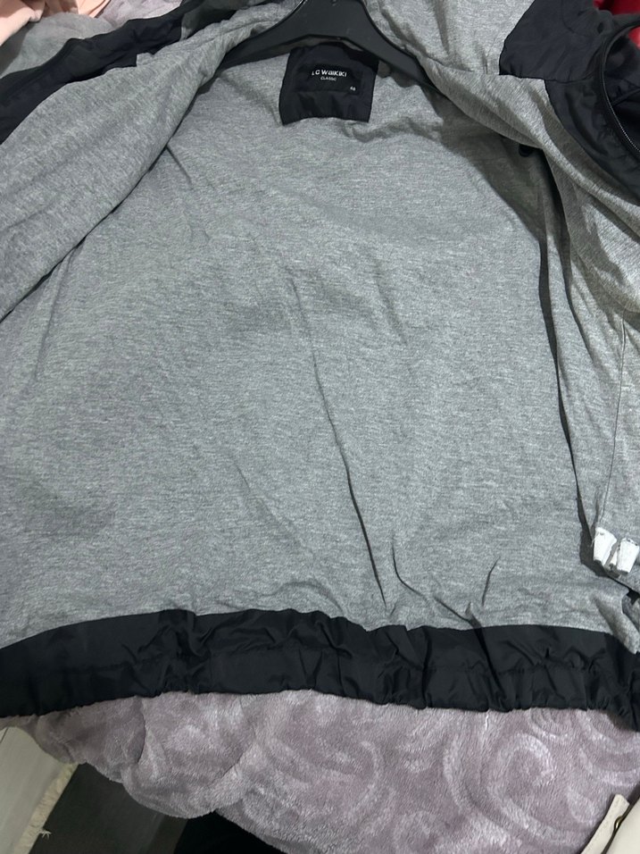 Siyah Kapüşonlu Fermuarlı Kadın Ceket - Görsel 5