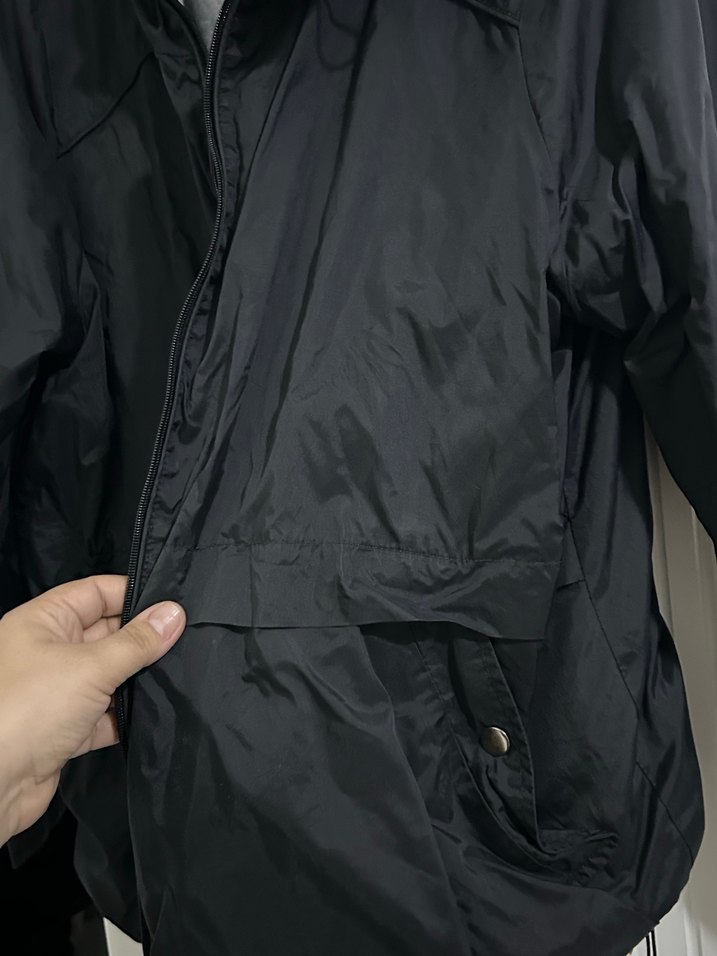 Siyah Kapüşonlu Fermuarlı Kadın Ceket - Görsel 4