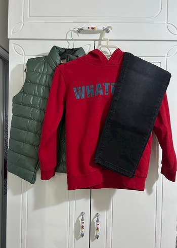 Kırmızı Erkek Sweatshirt ve Yeşil Yelek - Görsel 2