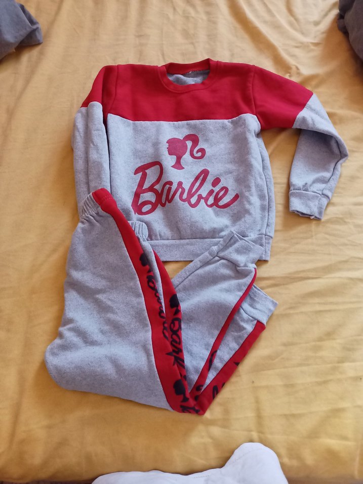 Kız Çocuk Gri Barbie Baskılı Eşofman Takımı - Görsel 3