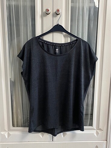 H&M Spor Tişörtü