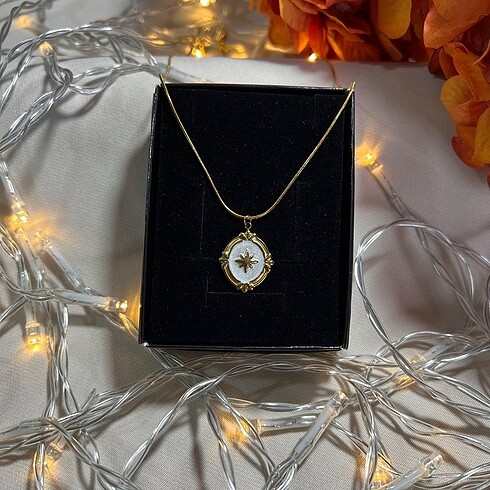 Gold Vintage Kolye