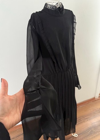 Uzun Siyah Piliseli Gotik Kadın Elbise - Görsel 2