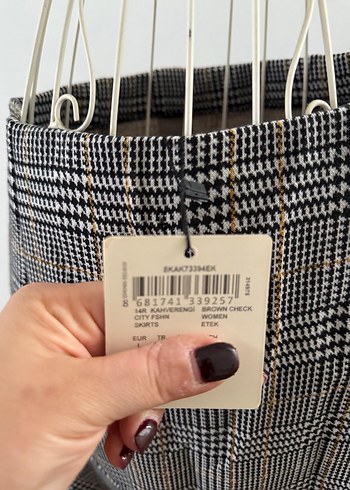 Pileli, Simetrik, Ekose Desenli Eteği - Görsel 2