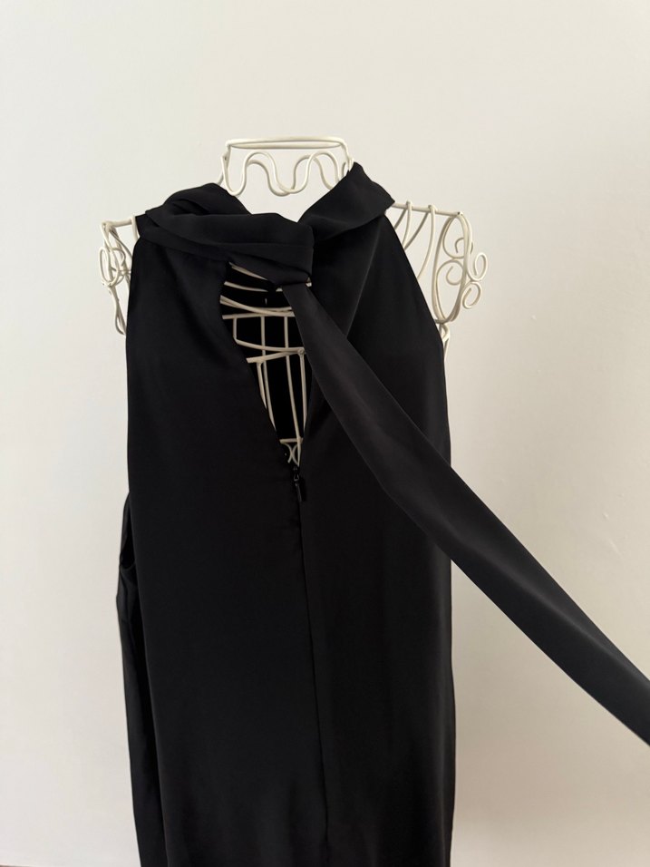 Kadın Siyah Yüksek Yakalı Elbise - Görsel 4