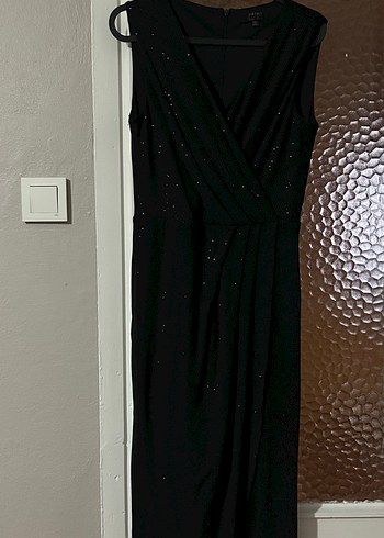 Siyah Parlak V Yakalı Drapeli Uzun Elbise - Görsel 4