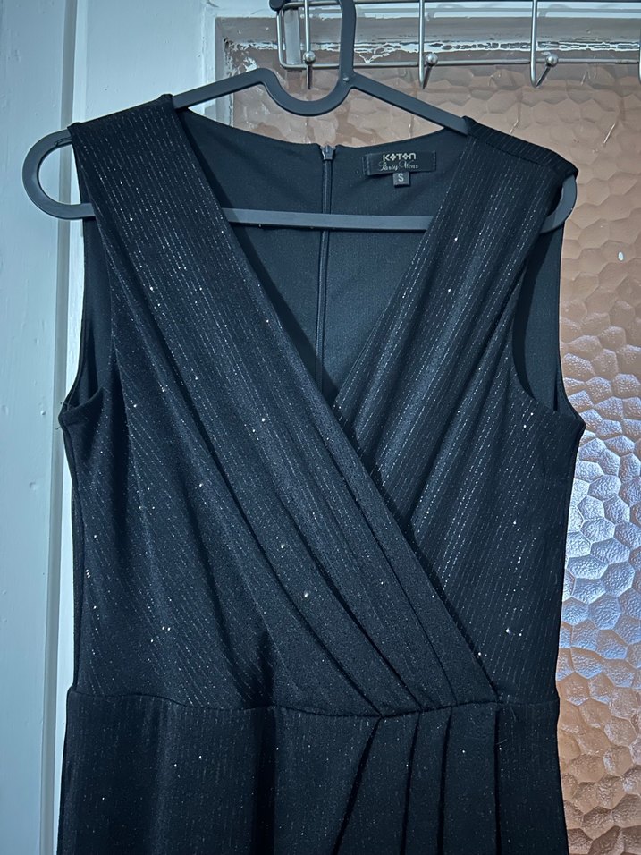 Siyah Parlak V Yakalı Drapeli Uzun Elbise - Görsel 2