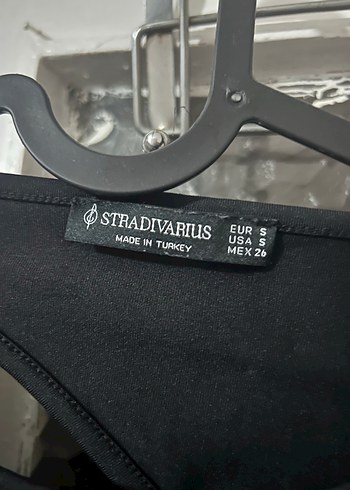 Uzun Kollu Siyah sırt dekolteli elbise - Görsel 4