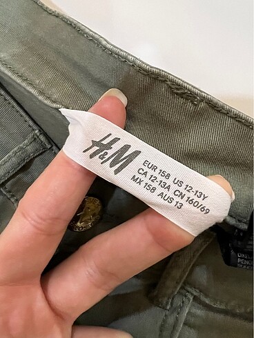 12-13 Yaş Beden H&M Şort
