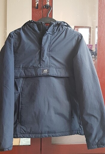 Pull and Bear kanguru mont
