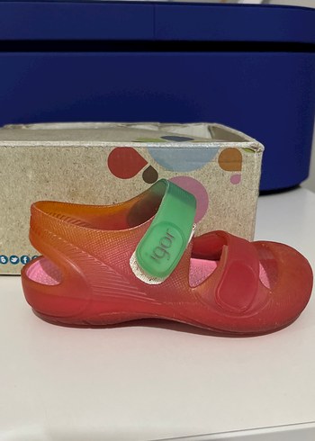 İgor sandalet. Tabanı çıkarılabiliyor. 22 numara - Görsel 2