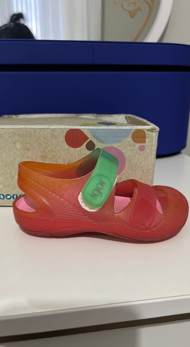 İgor sandalet. Tabanı çıkarılabiliyor. 22 numara - Görsel 2