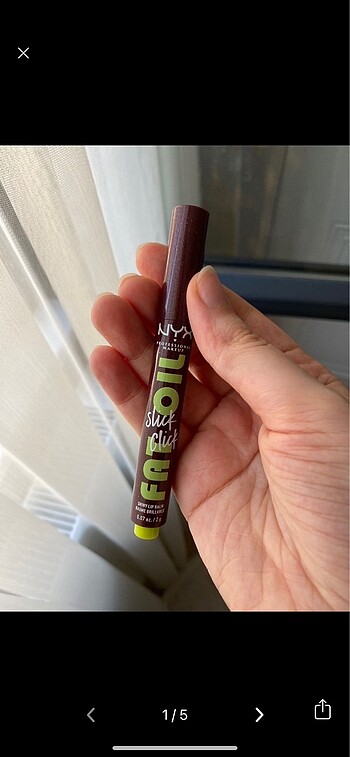 NYX SLICK CLICK TRENDING TOPIC