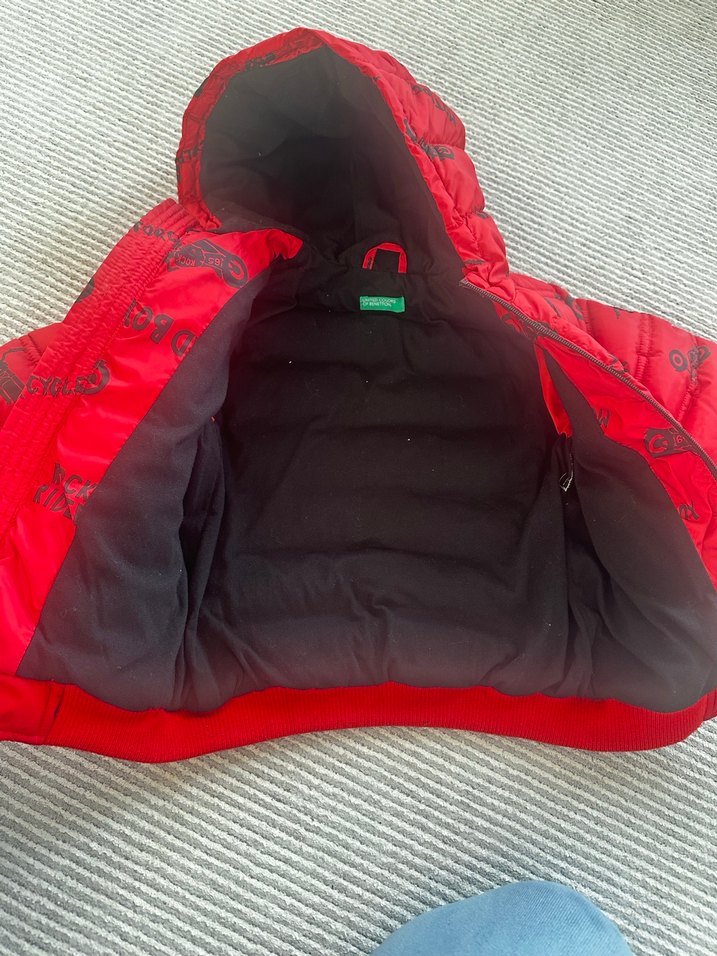 Benotton Kapüşonlu Kırmızı Motor Baskılı Erkek Mont - Görsel 3