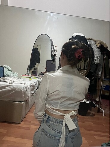 Trendyol & Milla beyaz crop gömlek