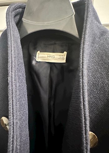 Düğmeli Siyah Uzun Kaban - Görsel 3