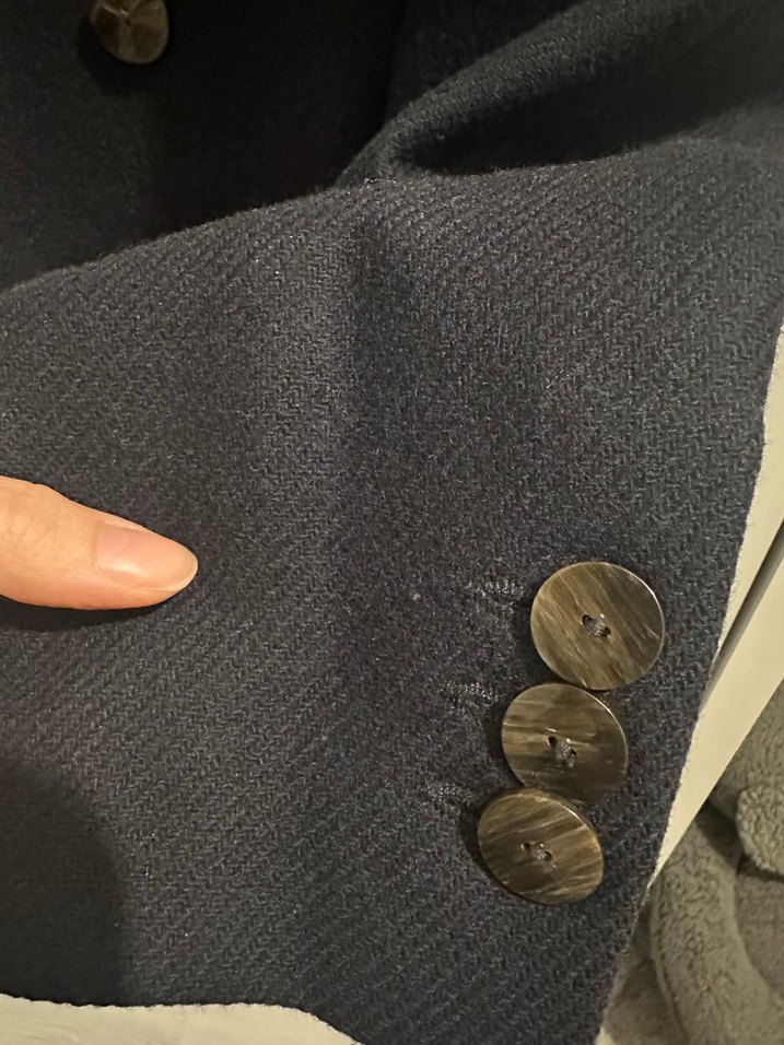 Düğmeli Siyah Uzun Kaban - Görsel 5