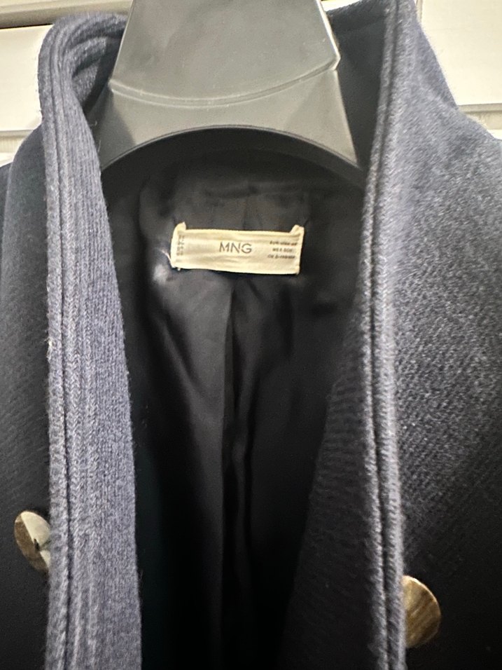 Düğmeli Siyah Uzun Kaban - Görsel 3