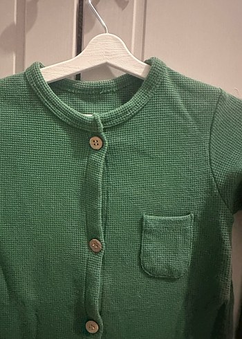 Düğmeli Yeşil Bebek Tulumu - Görsel 2