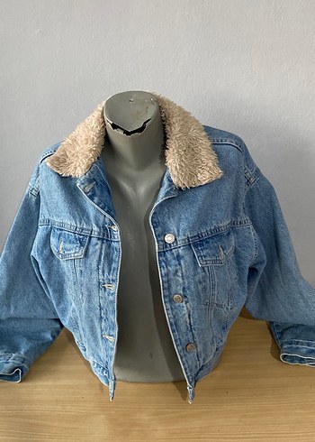 Peluş Detaylı Kadın Kot Ceket