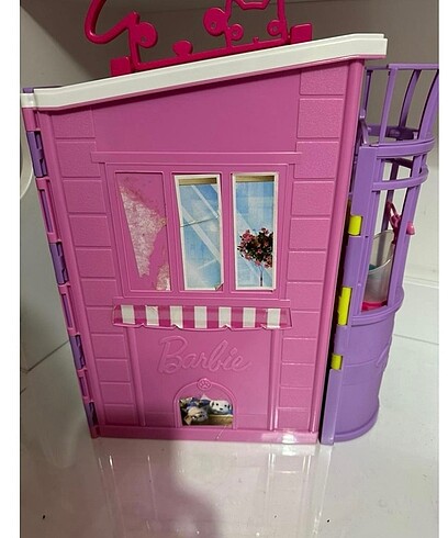  Beden Barbie veteriner merkezi