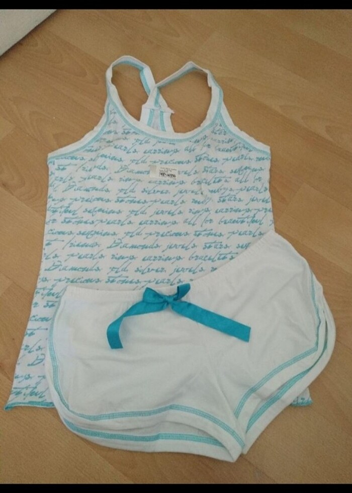 Berrak şortlu takım  - Görsel 2