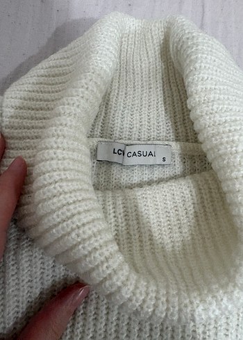 LCW Vision Beyaz Balıkçı Yaka Uzun Kollu Crop Kazak - Görsel 3