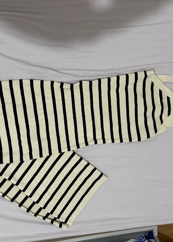 Beyaz Çizgili Uzun Askılı Elbise - Görsel 4