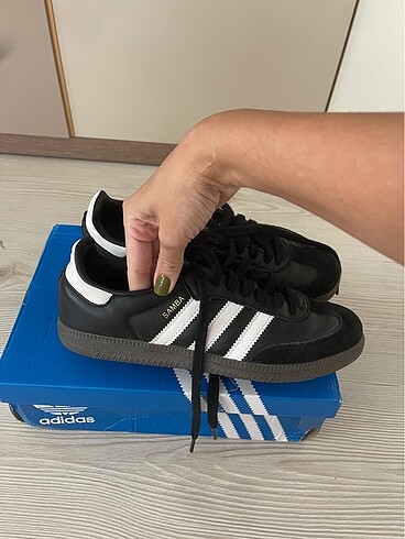 Adidas Samba