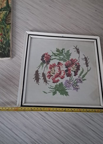  Beden beyaz Renk Vintage Kanaviçe Tablo [30×31 cm]