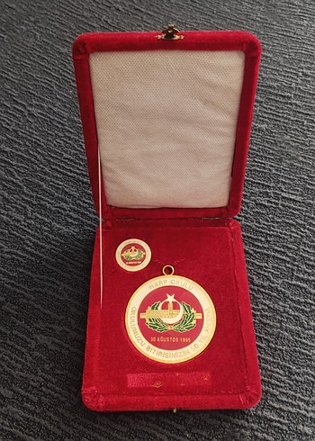 Harp Okulu Madalya ve Broş