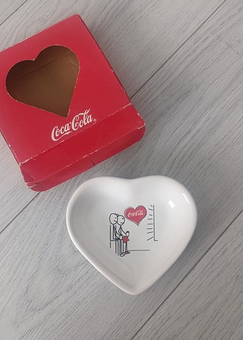 Kutusunda - Koleksiyonluk
Coca Cola Sevgililer Günü Çerezlik - Görsel 2