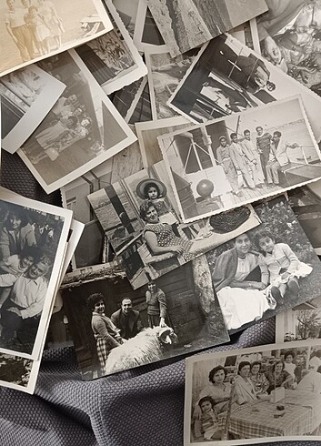 Diğer 135 Adet Siyah Beyaz Çeşitli Dönem Fotoğrafları.