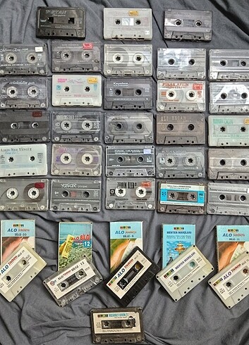 34 Adet Kapsız - Kartonetsiz Çeşitli Kaset